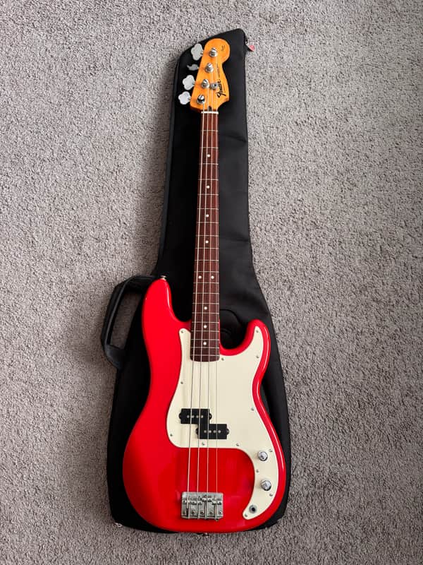 【ジャンク品】Squier by Fender Precision BASS Fender 