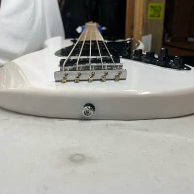 Sire Marcus Miller V7 5-String J-Style Electric Bass image 18