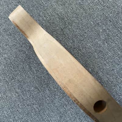 Mahogany Single Cut Guitar Body with Veneer Tiger Maple Top image 5