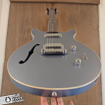 Daisy Rock Retro-H Semi-Hollow Guitar w/ Gig Bag - Used image 4