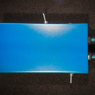Rafferty HPF Pre 2 Bass Preamp / Adjustable High Pass Filter / Phase Switch Custom Color image 4