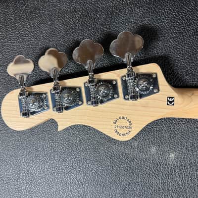 G&L SB-2 neck 2024 - Matte image 5