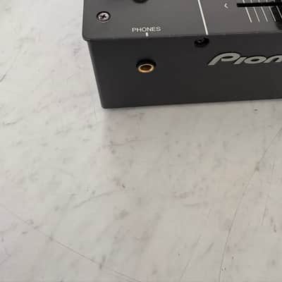 Pioneer DJM350 image 4