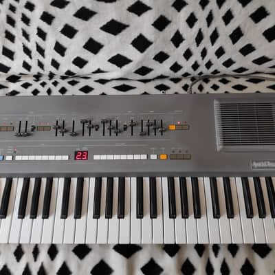 Roland HS-60 61-Key Programmable Polyphonic Synthesizer for sale image 7