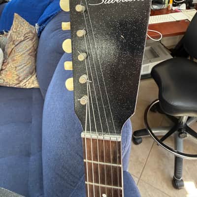 Silvertone 1448 With Case Amp 1962 - 1967 - Black image 4