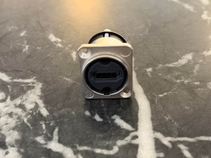 Neutrik NAHDMI-W