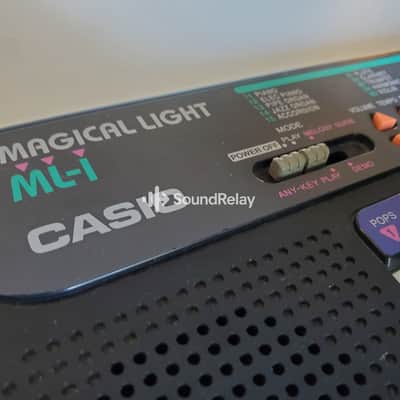 Casio ML-1 Magical Light – Mini Keyboard with Illuminated Keys – Excellent condition – Tested image 2