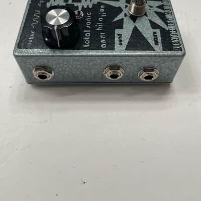 Death By Audio Total Sonic Annihilation V1 Feedback Looper Guitar Effect Pedal image 3