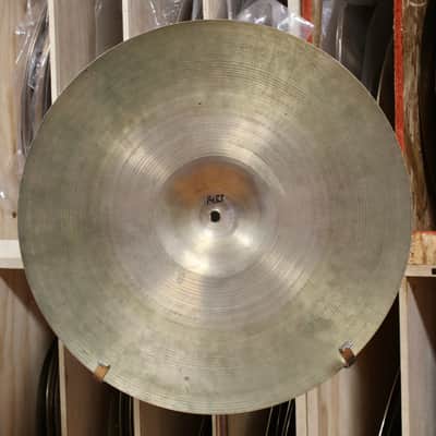 1960s A. Zildjian 18" Crash 1433g image 2
