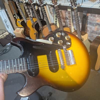 Gibson Melody Maker 1964 - Sunburst image 1