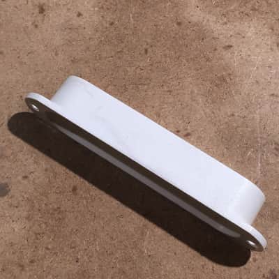 Vintage White Fender Duo Sonic Mustang Musicmaster Guitar Pickup Cover Old Relic image 8