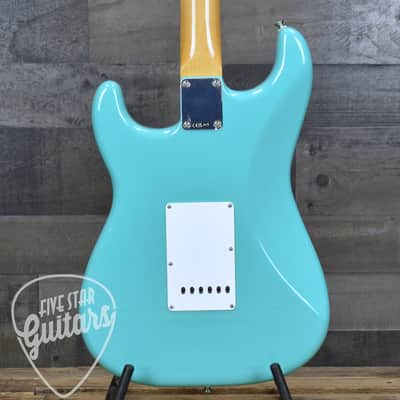 Mint Fender Vintera  III Early 60s Stratocaster - Seafoam Green with Gigbag image 2