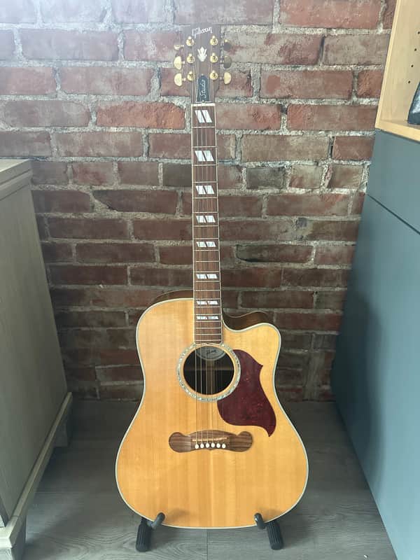 Gibson Songwriter Deluxe EC Studio 2013 - Antique Natural image 1