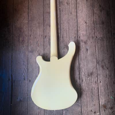 1977 Rickenbacker 4001 Bass in White finish & Hard shell case image 3