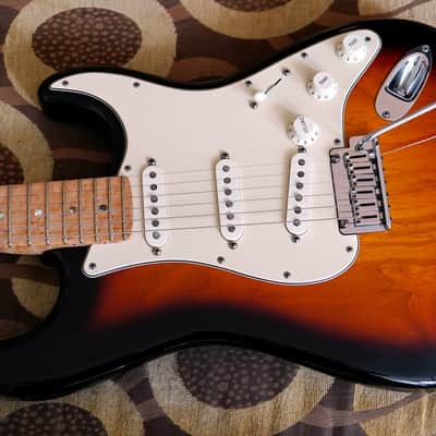Fender Custom Shop Custom Deluxe Stratocaster image 21