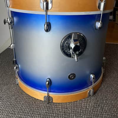 Gretsch CS1-E625 Catalina Special Edition Round Badge 7x10 / 8x12 / 16x16 / 16x22 / 5.5x14" 5pc Drum Kit 2019 - Blue Silver Duco image 7