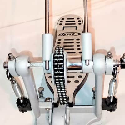 PDP (PACIFIC) DOUBLE BASS DRUM PEDAL with LINKAGE AND BEATERS- FREE SHIP TO C-USA! image 3