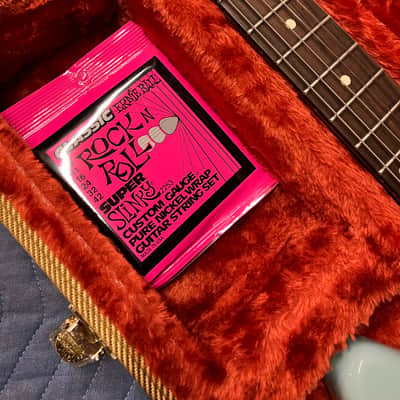 Fender Offset Series Duo-Sonic HS with Pau Ferro Fretboard 2017 - 2019 - Daphne Blue image 6