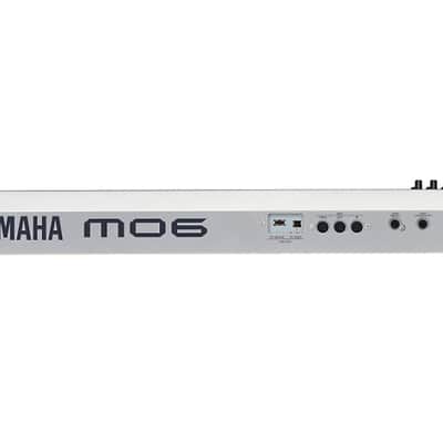 Yamaha MO6 61-Key Music Production Synthesizer Workstation with DAW Control 2008 Silver image 2