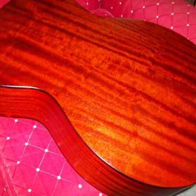 Eastman  E2OM-CD All Solid Wood Natural Satin image 4