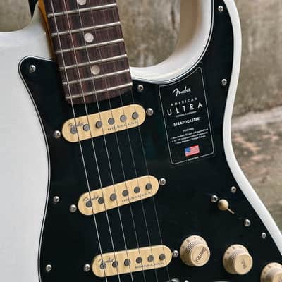American Ultra Stratocaster - Arctic Pearl with Rosewood Fretboard - MINT image 8