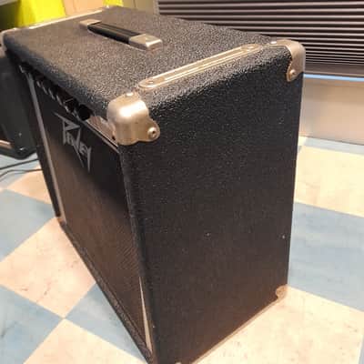 Peavey Solo Series Bandit Square Frame Amp image 6