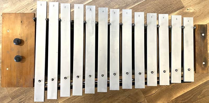 Suzuki MPB-16-U 13-Note Aluminum Diatonic Bass Metallophone with Damper Bar and Mallets image 1