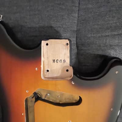 Fender Mustang MG69 body Japan 2000s Sunburst image 4
