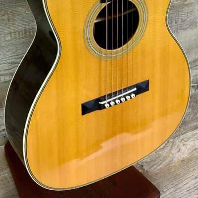 Used 2014 Martin 000-28VS Natural w/case TSU11879 image 2