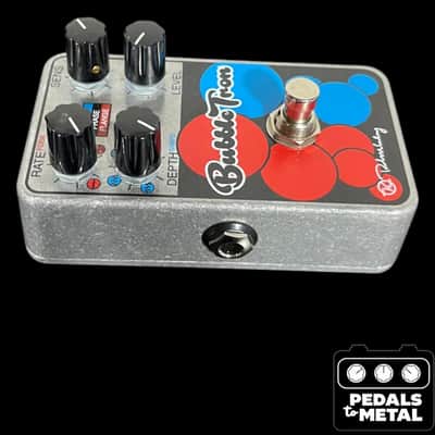 Keeley Bubbletron Flanger / Phaser 2016 - Present - Silver / Blue / Red - X17077 image 4