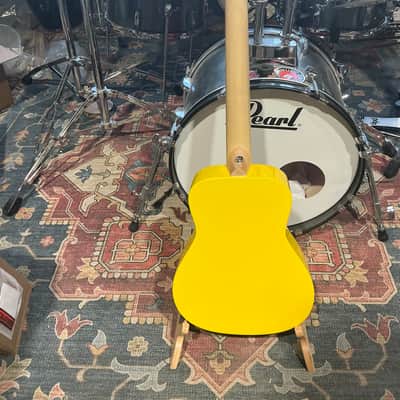 Loog Pro VI Acoustic Guitar - Yellow image 4