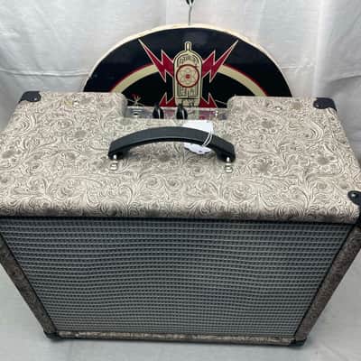 Fender Pro Jr junior Tube Guitar Amp in Customized MojoTone (?) 'Pro Sr.' Cabinet with Eminence 12" Swamp Thang speaker Combo Amplifier - Local Pickup Only image 2