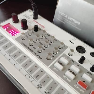 Korg Volca Sample 2 Digital Sample Sequencer w/ Box, Power Supply & Audio Cables