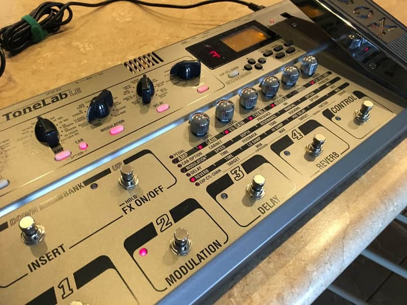 Vox ToneLab LE Multi-Effects Floorboard | Reverb Canada