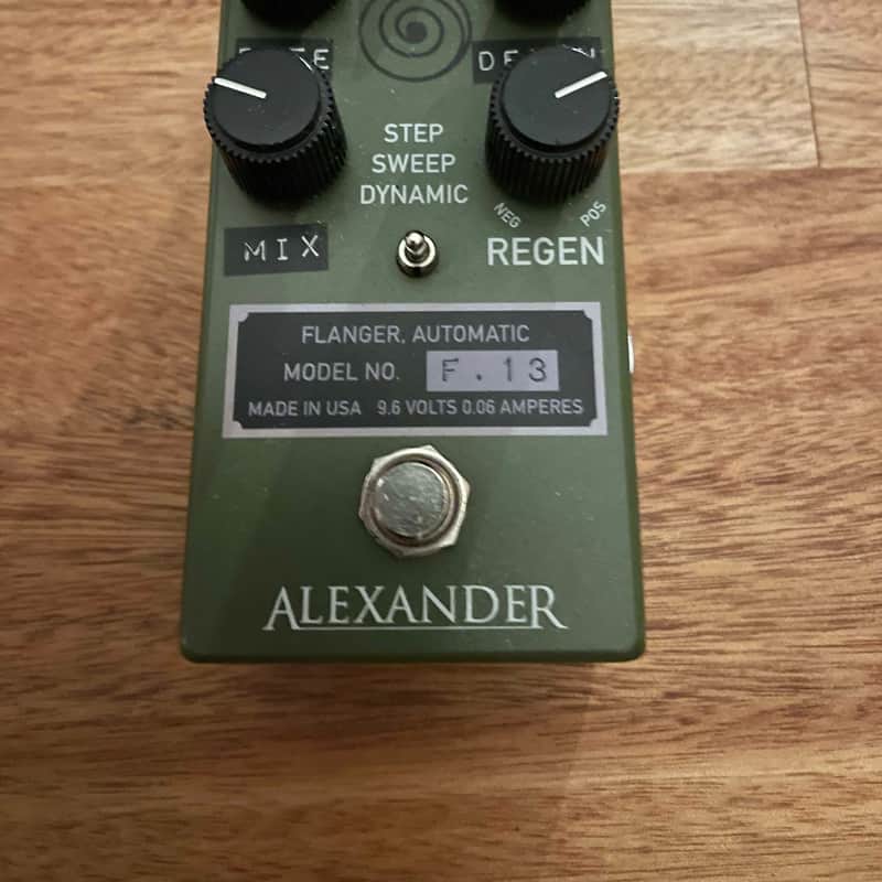 2015 – Present Alexander Pedals F-13 Neo Flanger Army Green