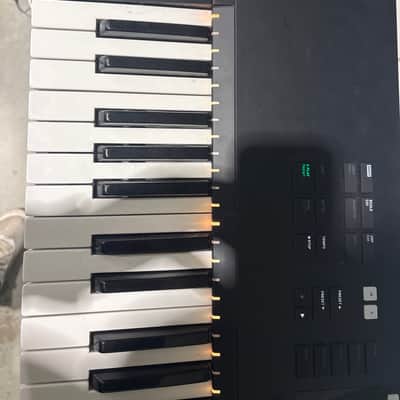 Native Instruments Komplete Kontrol S61 Mk2 2010s - Black image 3