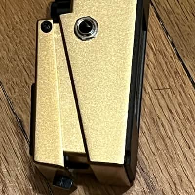 Boss AD-2 Acoustic Preamp Pedal image 4