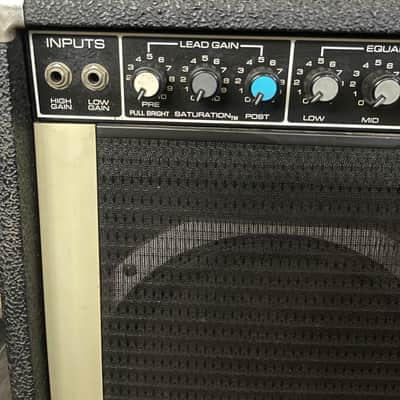 Peavey Renown Solo Series 212-Watt 2x12 Guitar Combo image 3