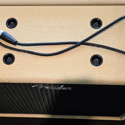 Fender 40 Watt Acoustasonic 6 & 12 Acoustic Guitar & Mic with Fender Ext Cabinet Stereo Two 8-inch Speakers & Correct Extra $ Cable and $25' Fender Guitar Cord! 2024 - Brown Tolex image 9