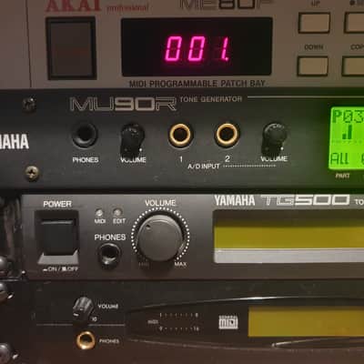 Yamaha MU90R - 1996 - Black image 2