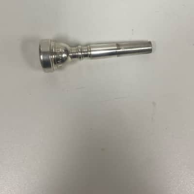 Yamaha YTR-200AD Advantage Bb Trumpet 2000s - Brass image 8