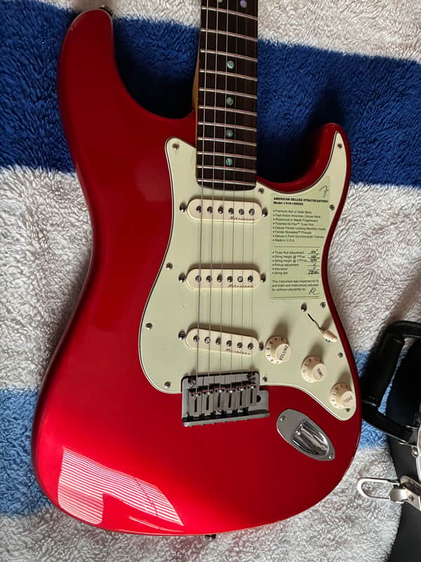 Fender American Deluxe Stratocaster with Rosewood Fretboard 2002 - 2003 - Chrome Red image 1