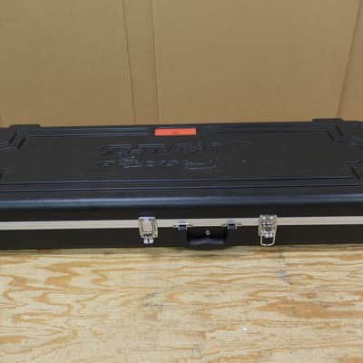 Ibanez MB10BTB Prestige Polyethylene Hardcase for BTB Bass Guitars HARD TO FIND image 4