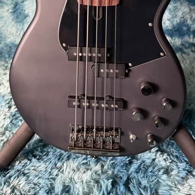 Yamaha BB615 5 String Active Bass Guitar | Reverb