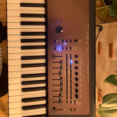 Korg Kronos LS 88 Workstation 2010s - Maroon image 3