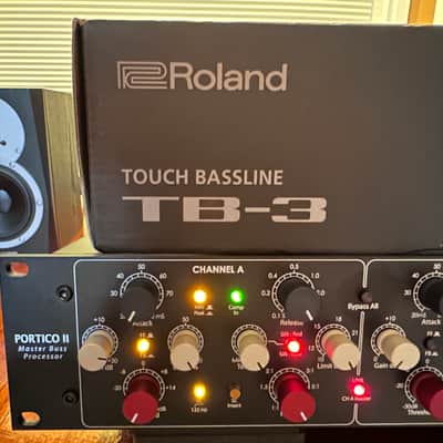 Roland TB-3 AIRA Touch Bassline Synthesizer 2014 - Present - Black image 2