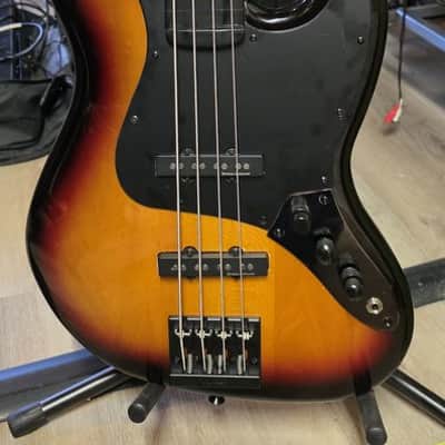 Squier Vintage Modified Jazz Bass Upgraded Fretless - Sunburst 2010s image 2