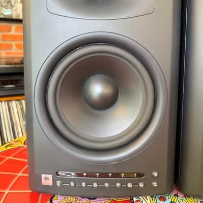 JBL LSR4328P 8" Powered 2-Way Studio Monitor (Pair) 2010s - Black image 3