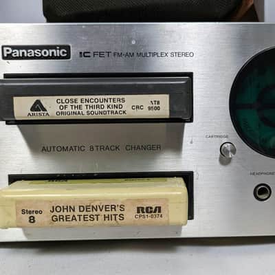 LOT 60 A: Panasonic FM / AM Multiplex Stereo Automatic 8 Track Changer