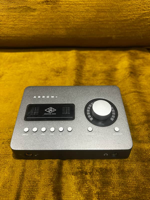 Universal Audio Arrow 2x4 Thunderbolt 3 Interface with Solo DSP Processor 2010s - Gray image 1